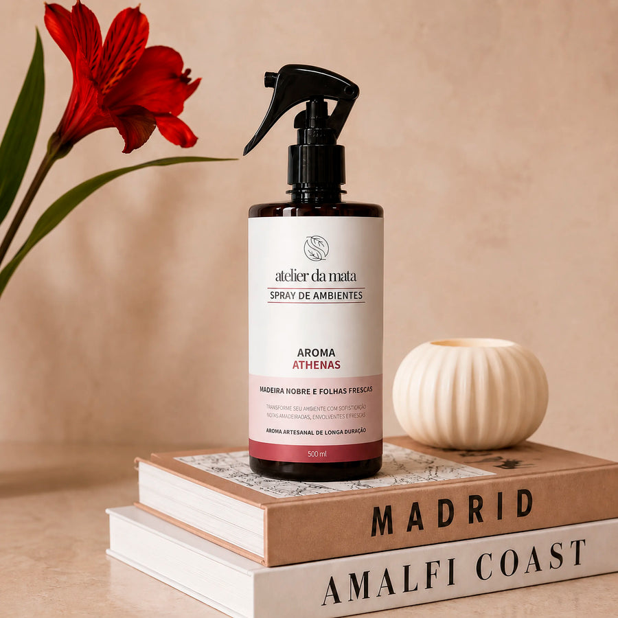 Spray aromatizador de ambientes Atelier da Mata em frasco âmbar.